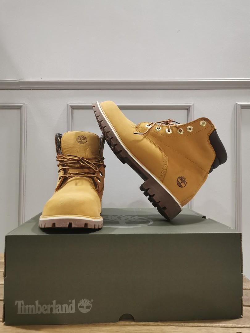 Original best sale yellow boot