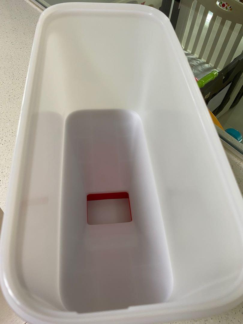 Tupperware rice bucket, TV & Home Appliances, Kitchen Appliances ...