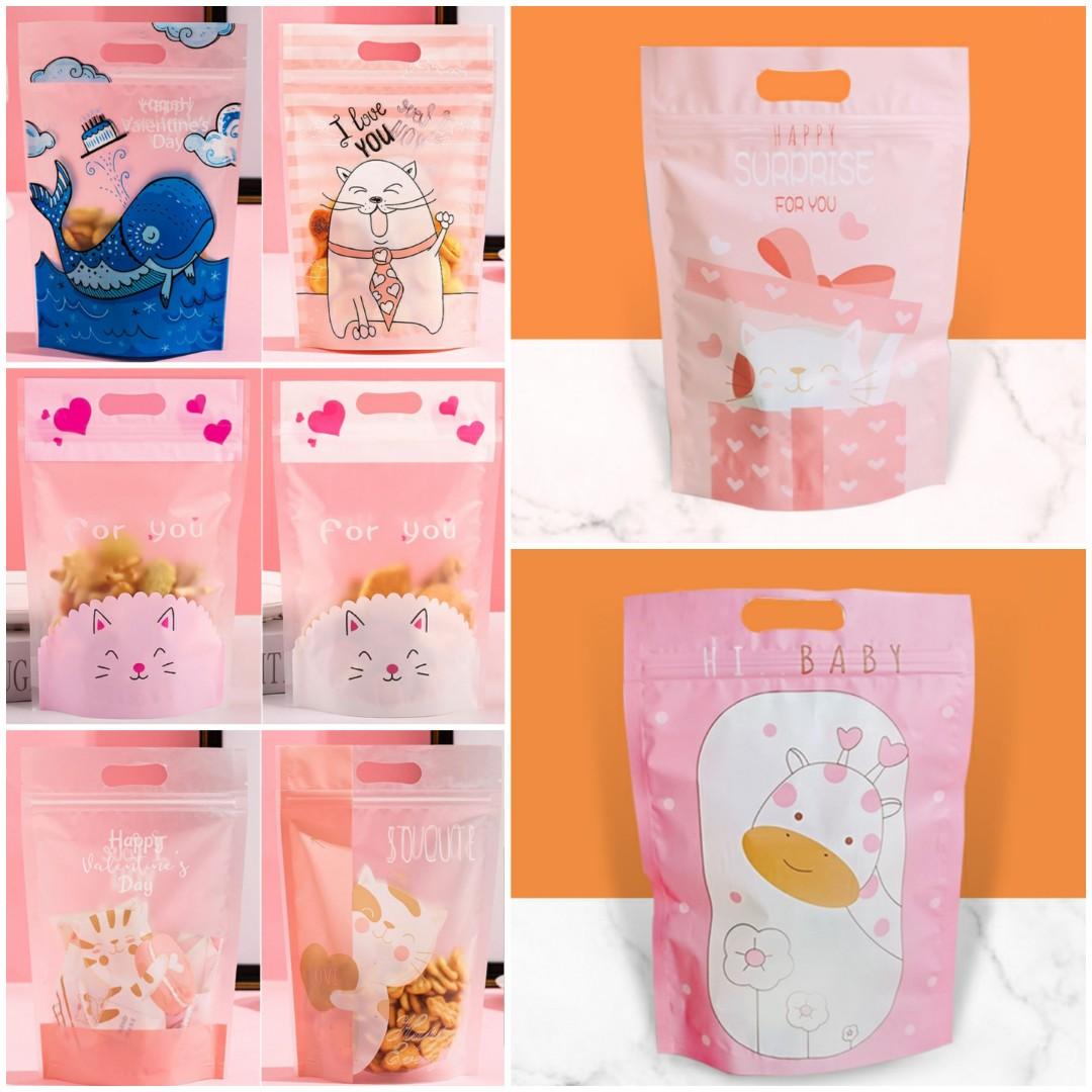 Gift Bags Resealable bags Zipper bag Ziploc bags Ziploc pouch Ziploc Carrier Gusset bags Plastic bags Present bag Gift bags Gift
