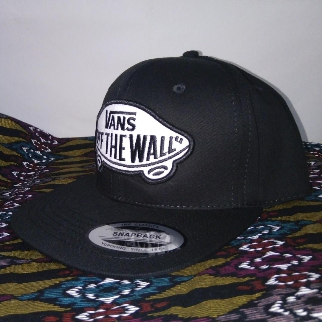 Van off the wall hats store