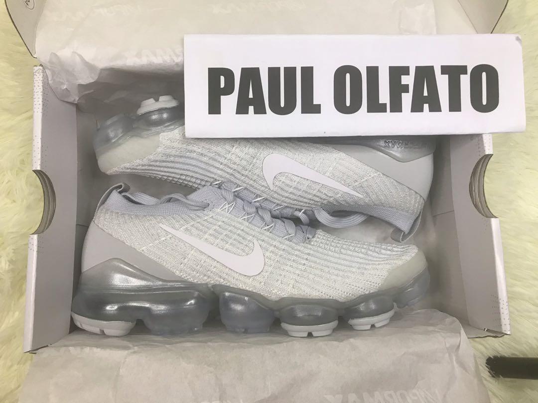 triple white vapormax womens