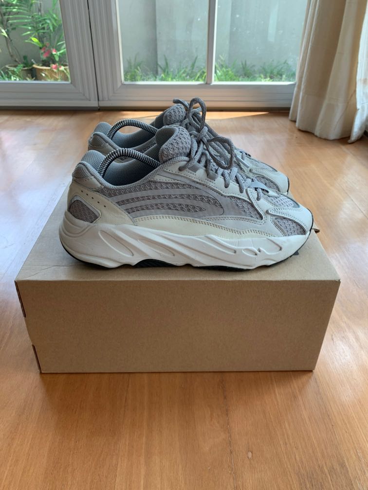 yeezy static 700