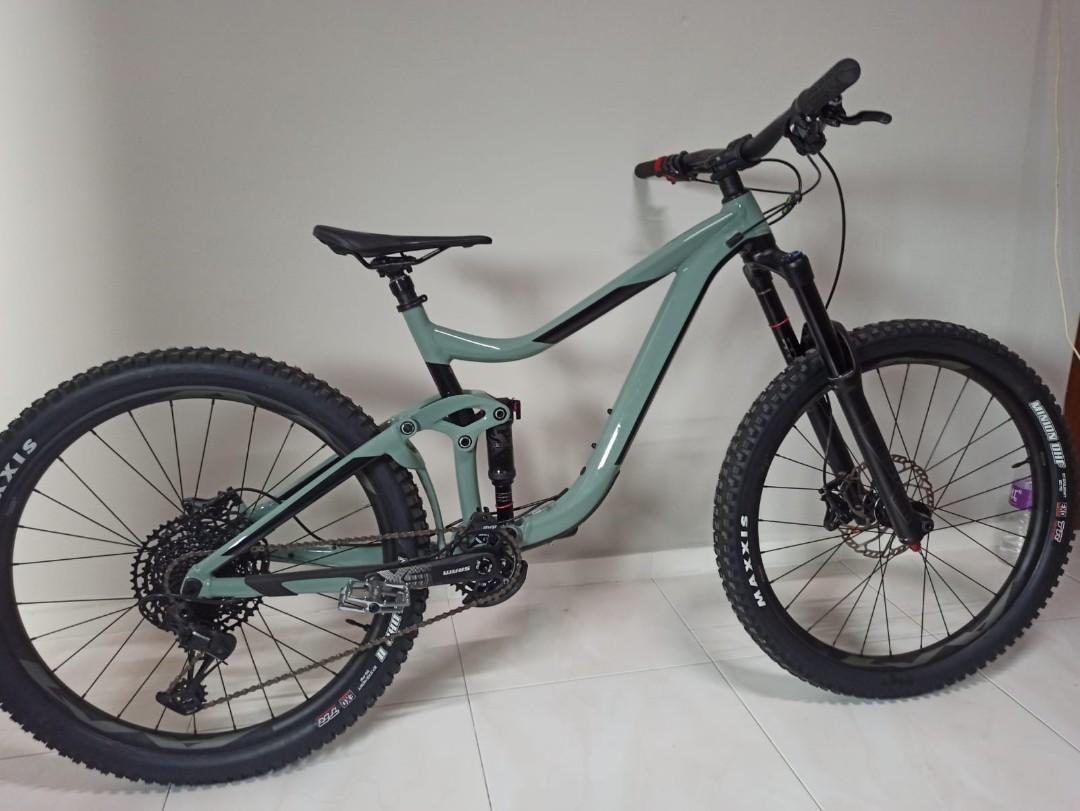 Giant clearance reign 27.5