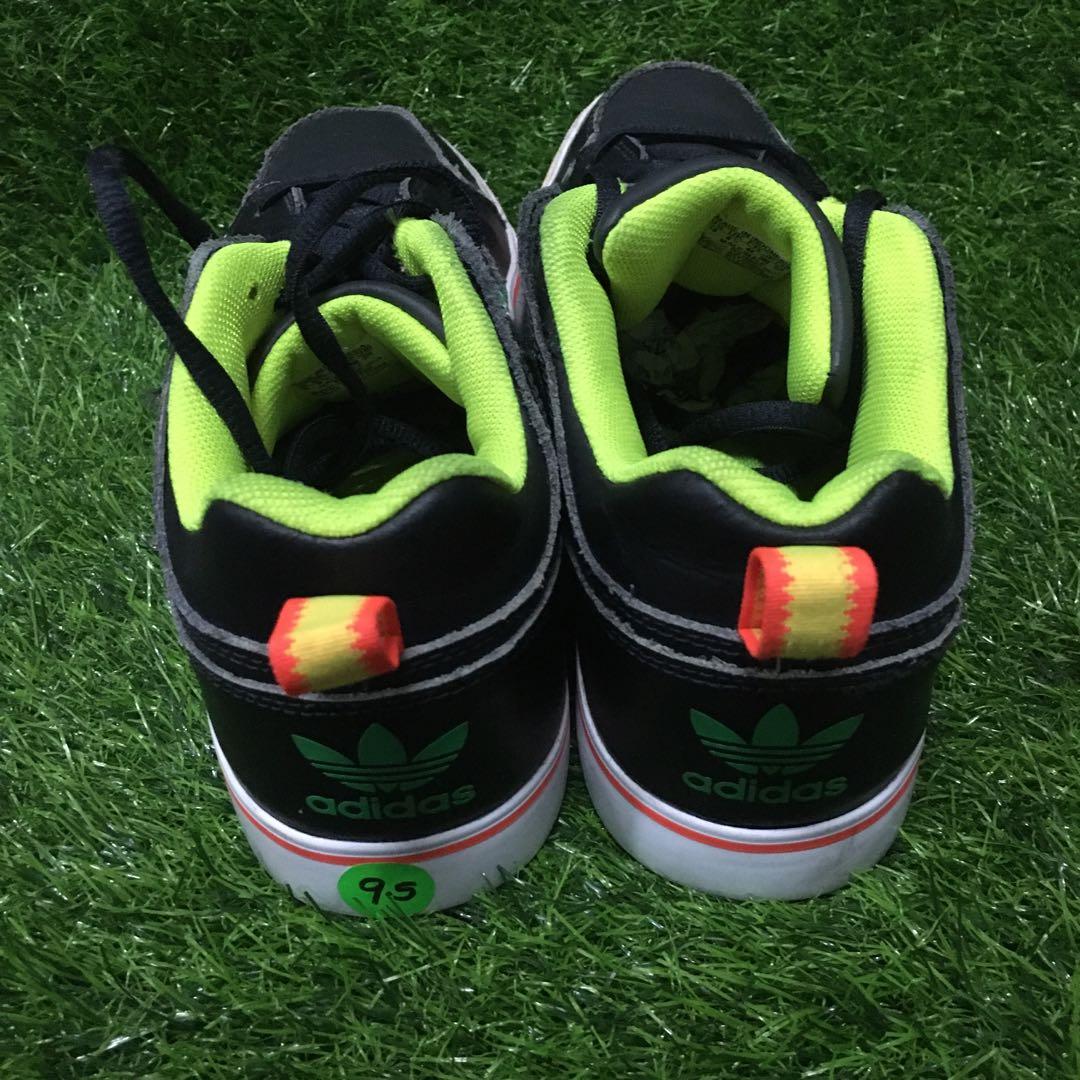 Adidas Reggae Footwear, Sneakers on Carousell