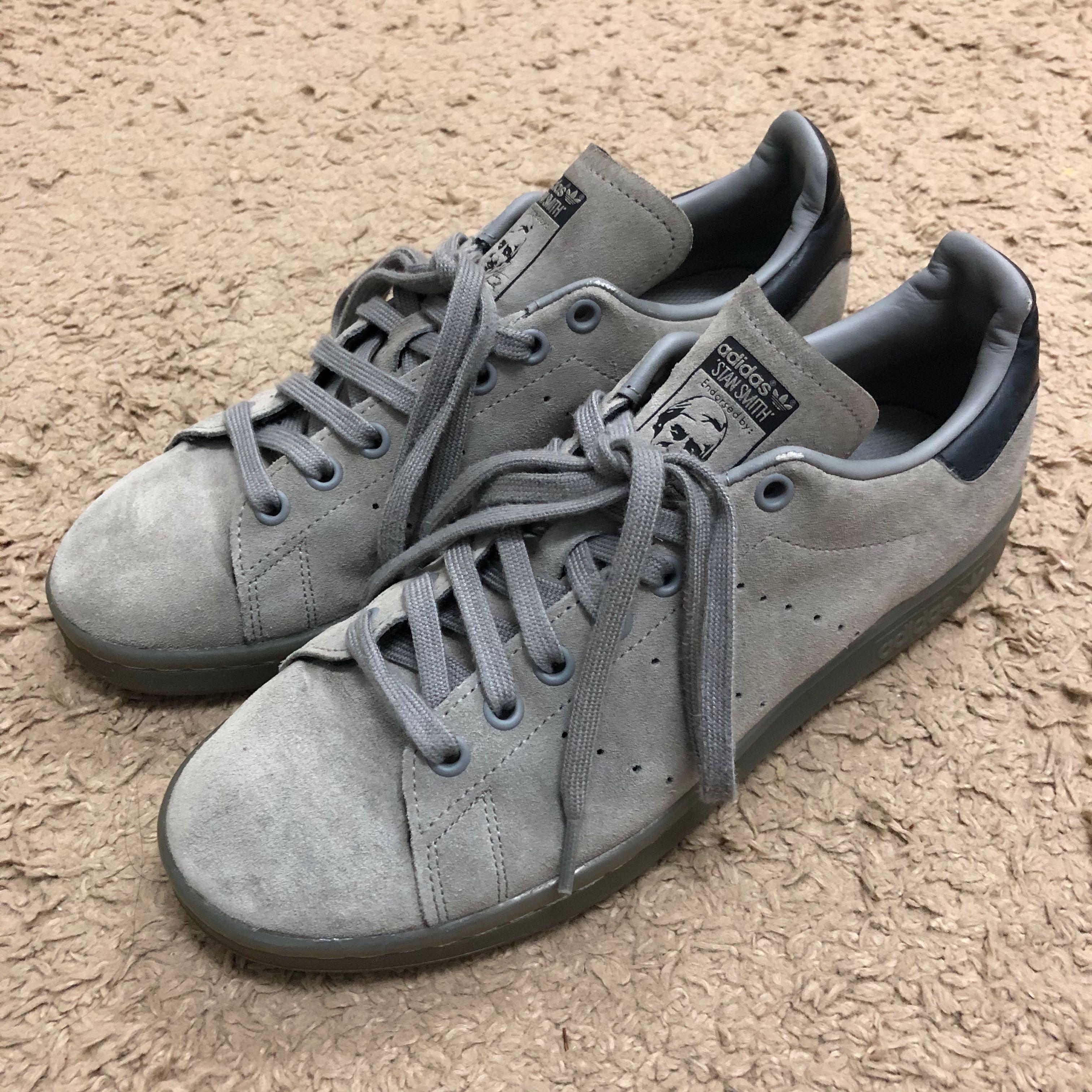 stan smith charcoal suede