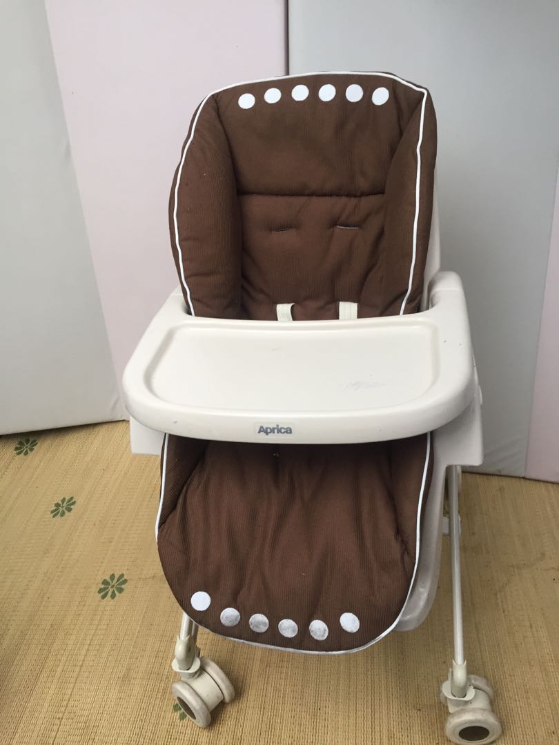 Aprica high low best sale bed & chair