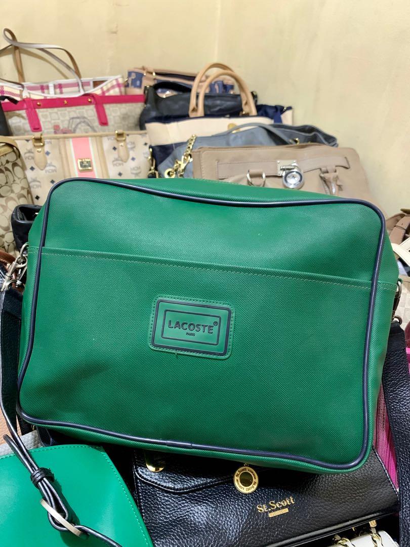 AUTHENTIC VINTAGE LACOSTE SLING UNISEX (Category: Sling Bags) located in Mandaluyong City. Submitted by dhes_alan (Listing ID 1064825756, Image 2). Description: ORIGINAL VINTAGE TYPE NO FLAWS SIGNS OF USAGE - MINIMAL DUST INSIDE .
