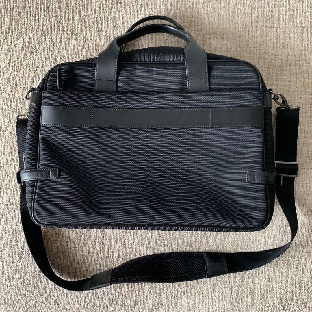 Braun Buffel Original Messenger Bag in Black, Luxury, Bags & Wallets on ...