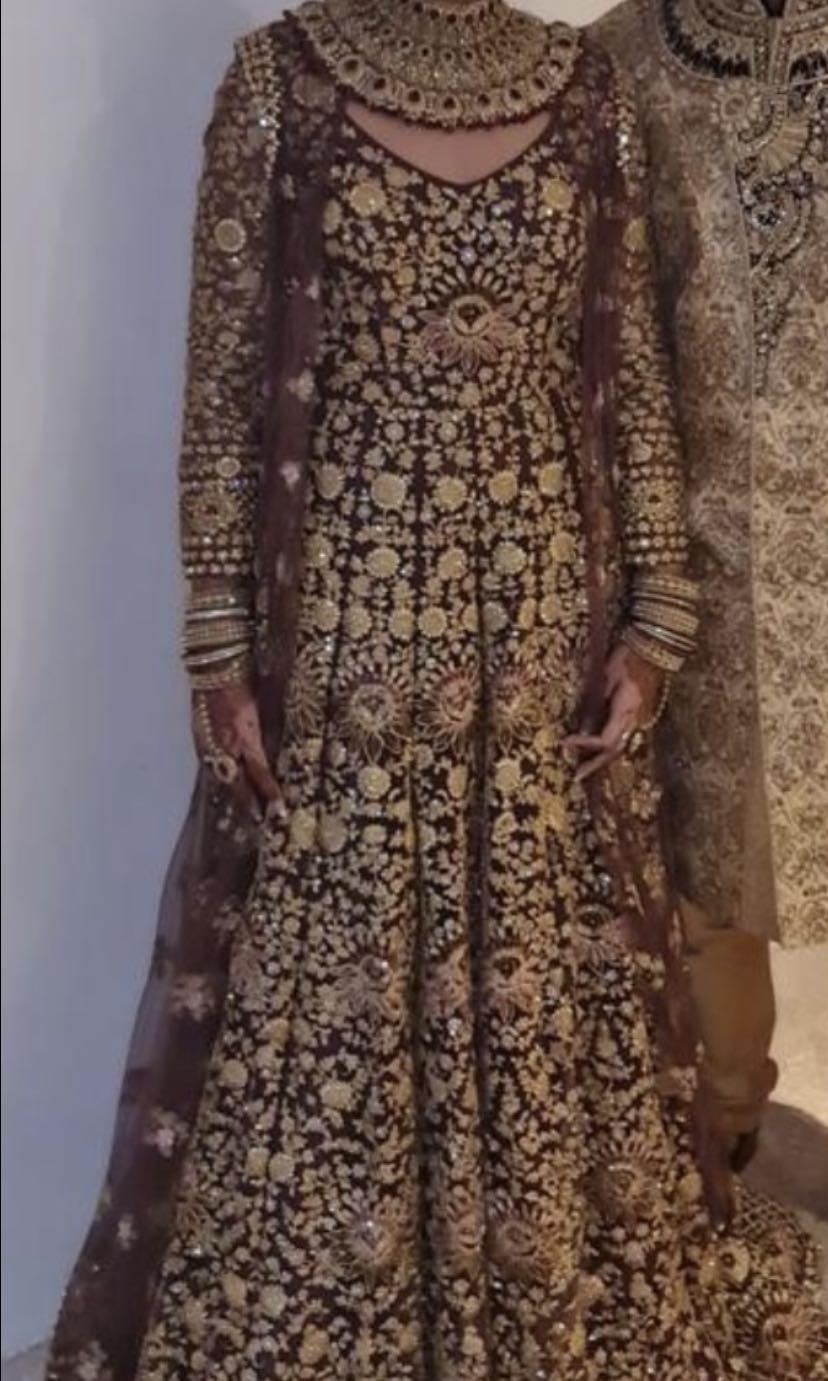 Maroon and gold indian wedding dress sales