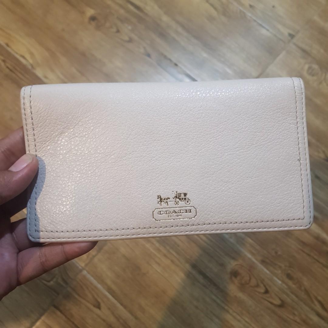 Coach checkbook online cover