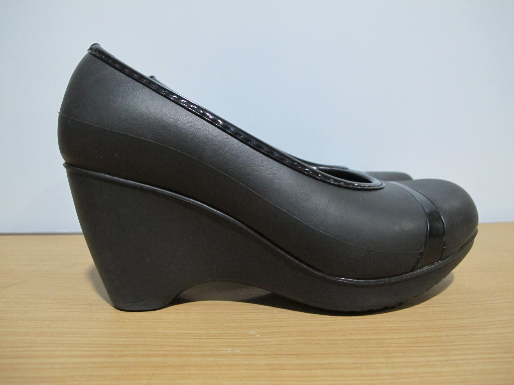 Crocs Wedge Closed Toe Rubber Shoes Heels Women s Fashion