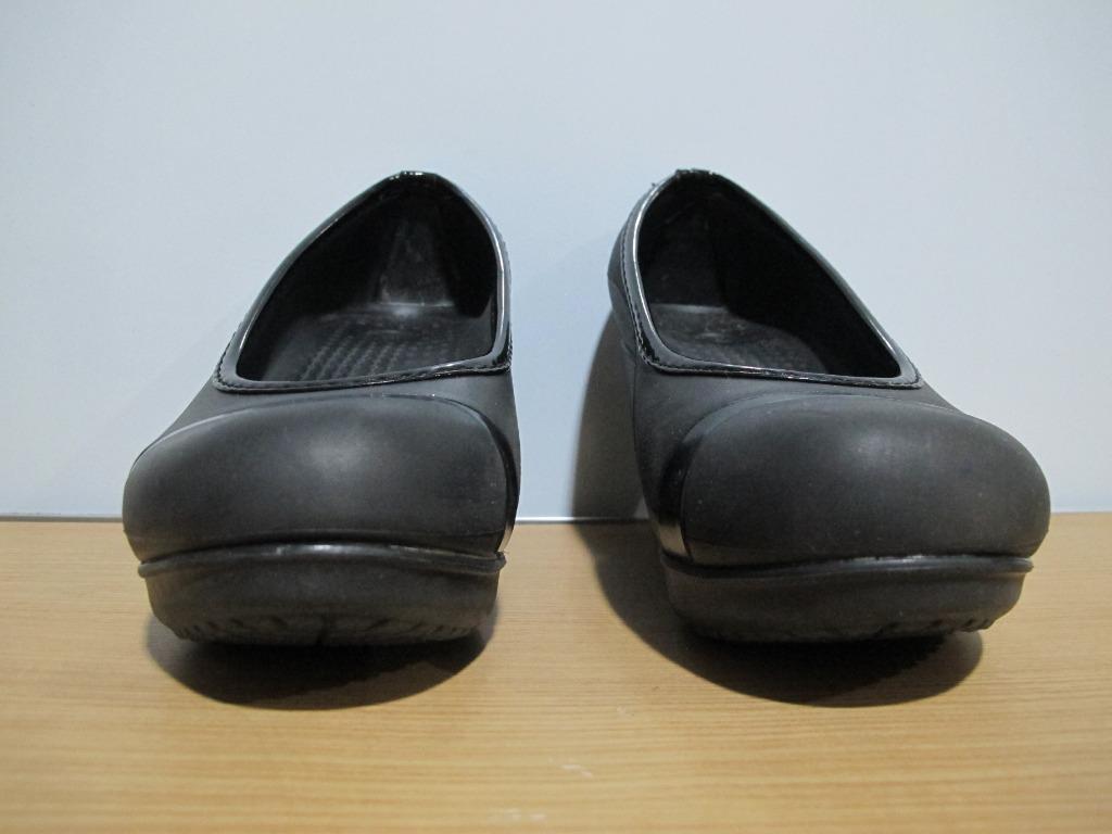 Crocs Wedge Closed Toe Rubber Shoes Heels, Women's Fashion, Footwear ...