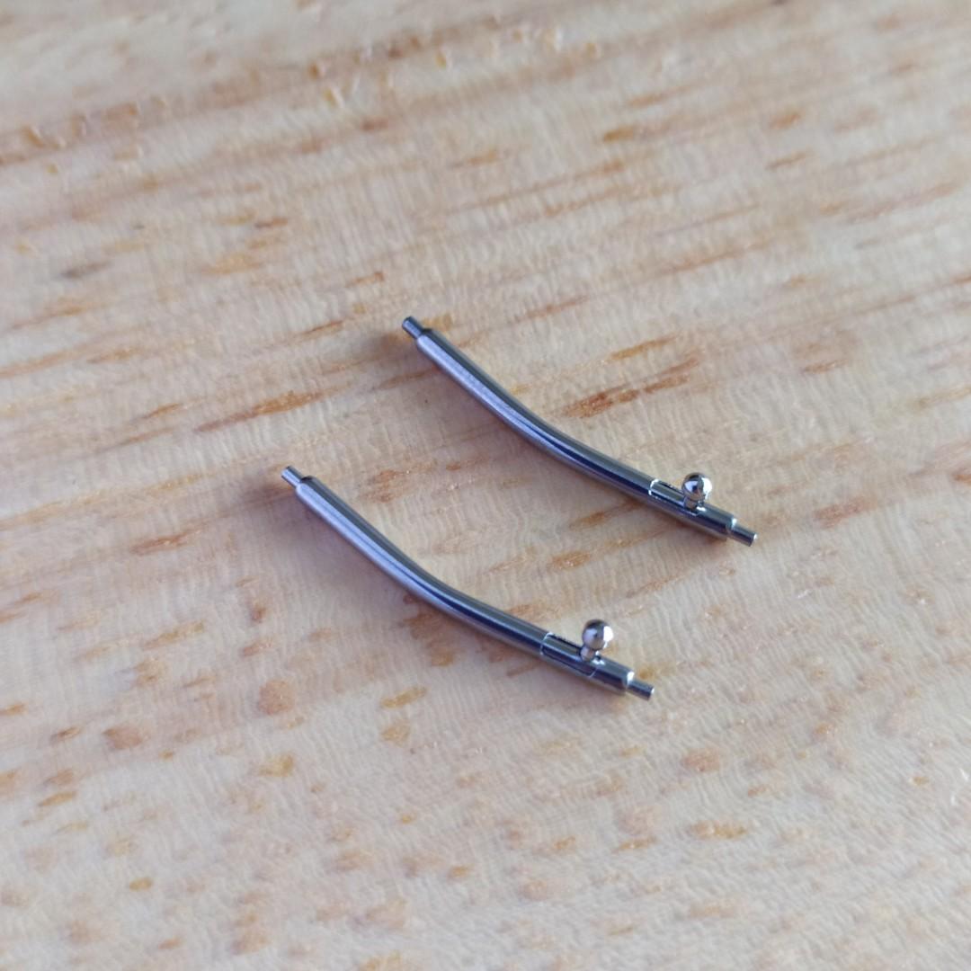 Curved on sale spring bars
