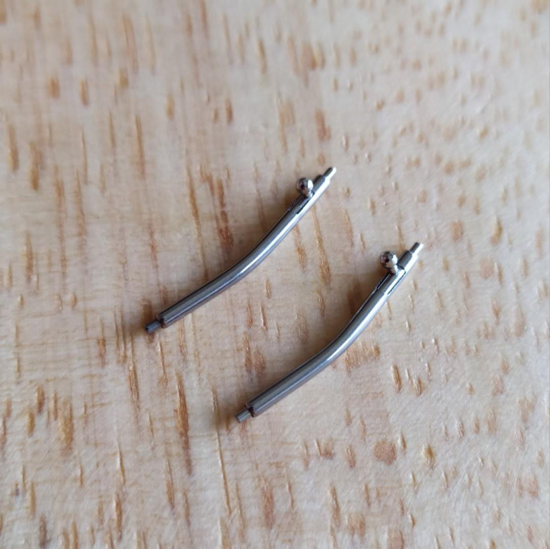 Curved quick sales release spring bars