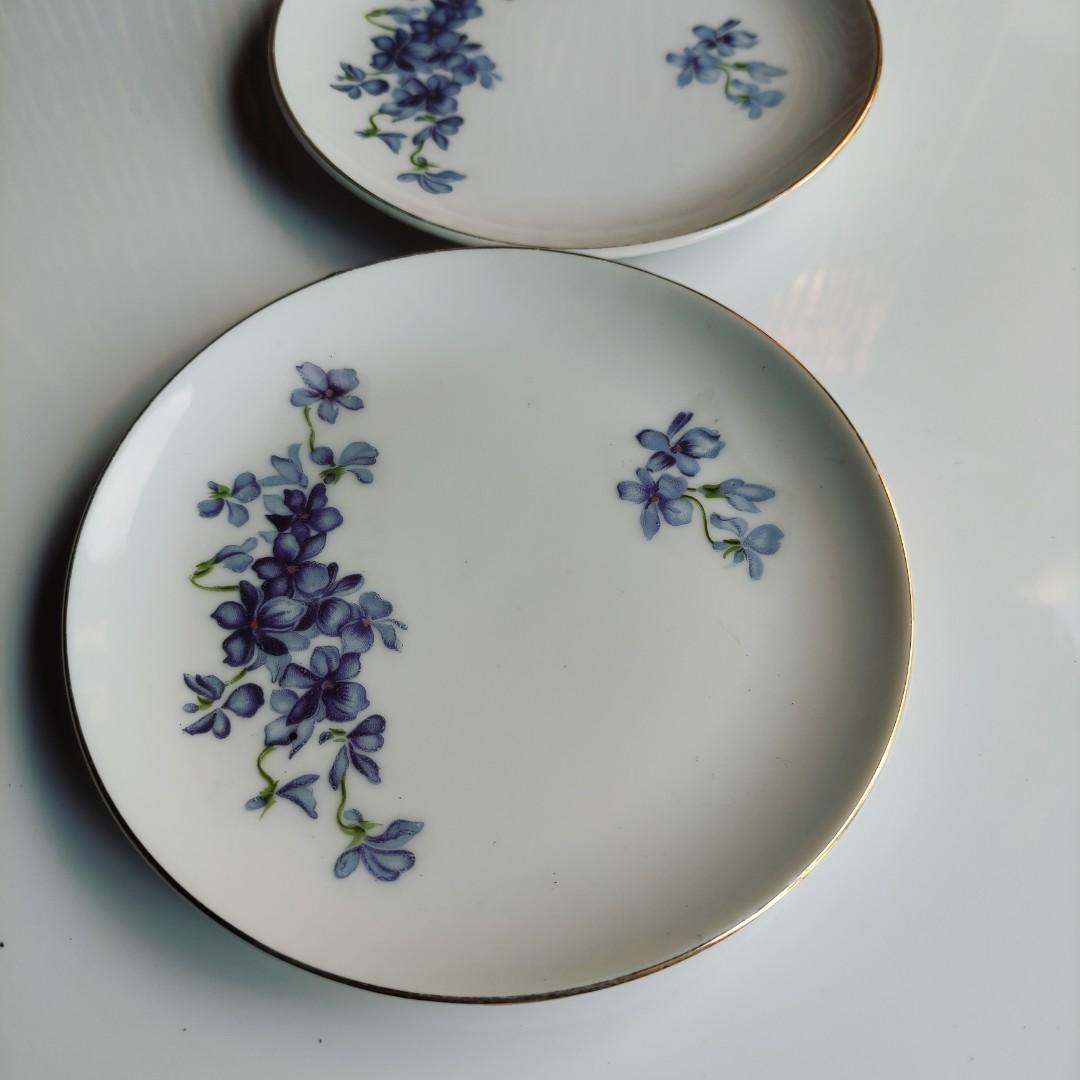 DESSERT PLATE (Category: Bakeware) located in Las Pinas. Submitted by dtpolo_shop (Listing ID 1064664459, Image 1). Description: Dessert plate 16cm Made in Japan ₱580 for 6pcs #allmustgo.