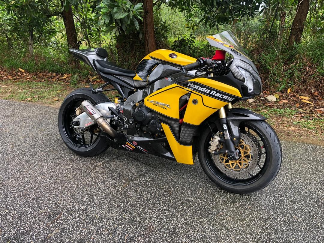 HONDA CBR 1000RR RABBIT FULLY LOADED Motorbikes on Carousell