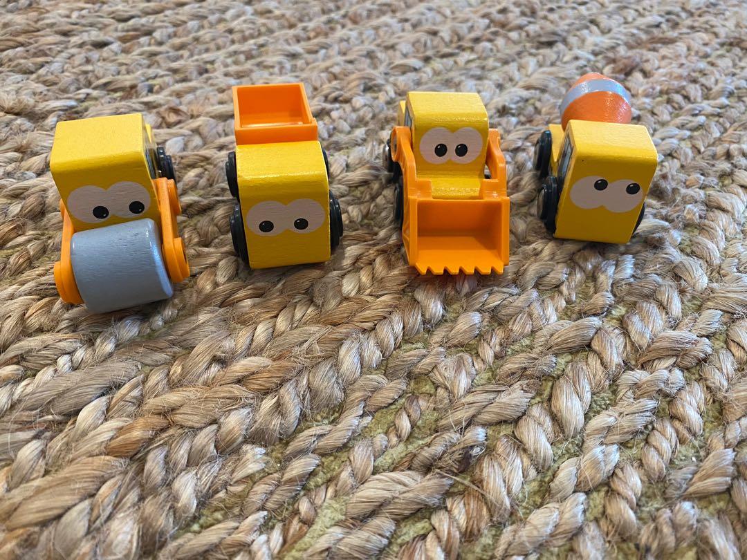J adore wooden construction vehicles