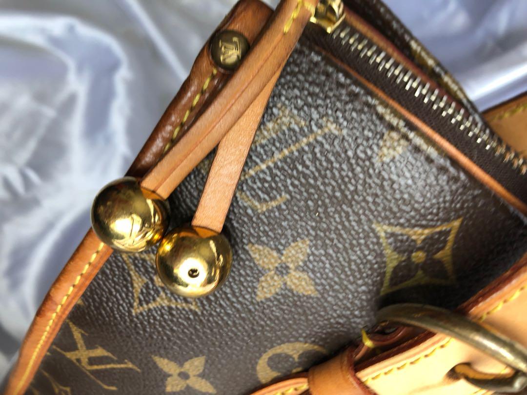 Louis Vuitton Popincourt Haut, Luxury, Bags & Wallets on Carousell