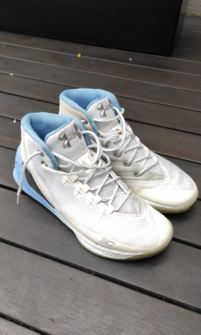 basketball shoes size 10