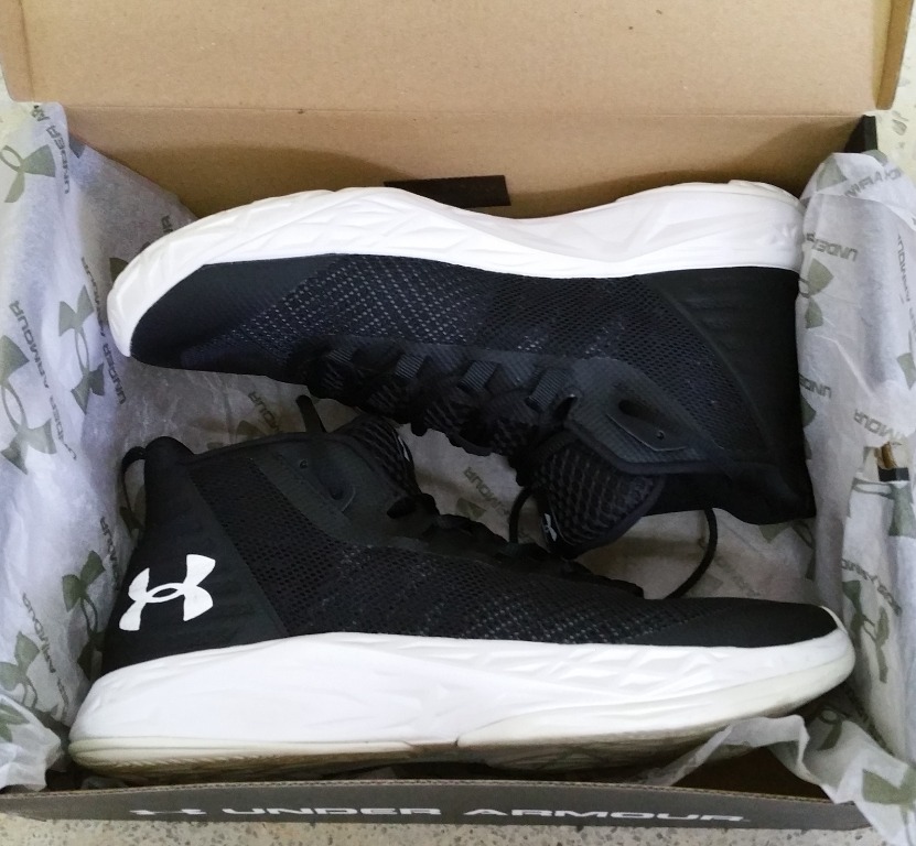 Men s UA Jet Mid Basketball Shoes UNDER ARMOUR Men s Fashion
