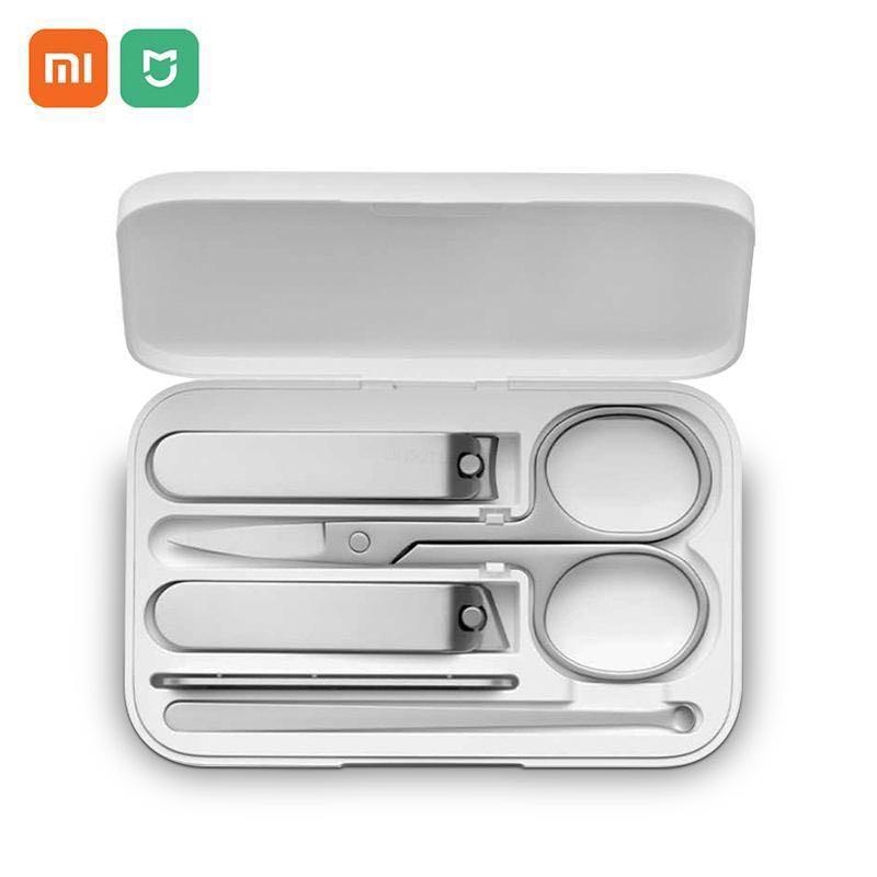 Mi Nail Clipper Set (Category: Hands & Nails) located in Las Pinas. Submitted by joannguzman (Listing ID 1064851927, Image 1). Description: https://www.yomo.ph/web/item/detail/MINAILCLIP?sessionId=7296d346-1242-4779-b7be-c21400a1e95b.