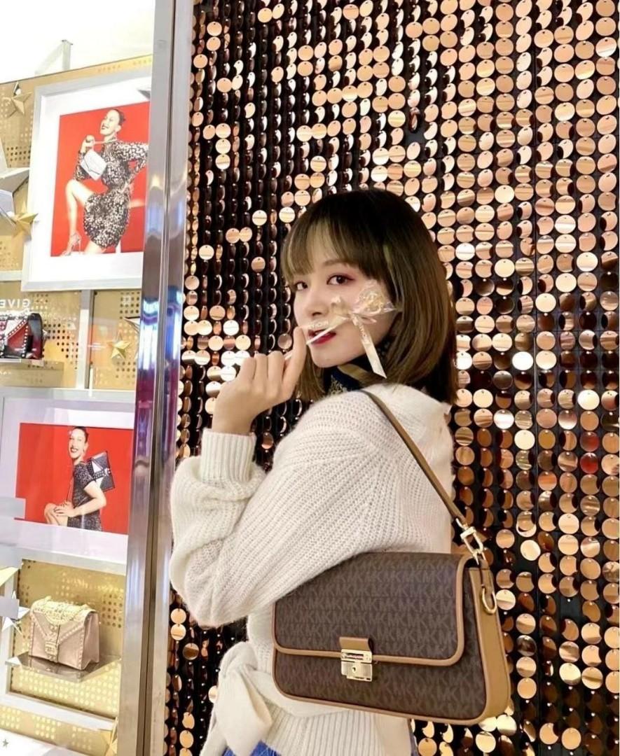 Michael kors deals baguette bag