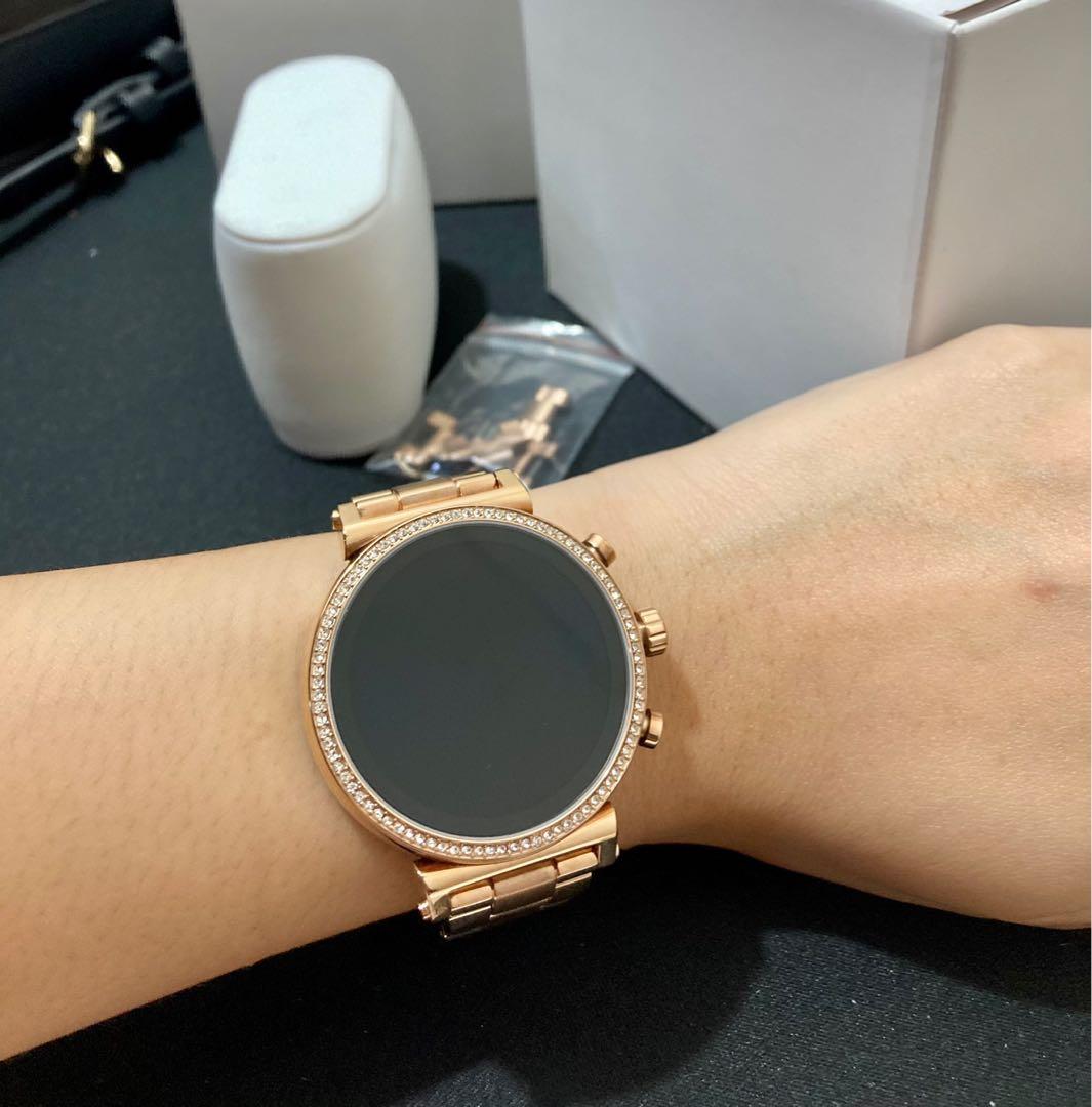 Michael Kors Access Runway Gen 4 Display Smartwatch MKT5052  Smartwatches   Coolblue