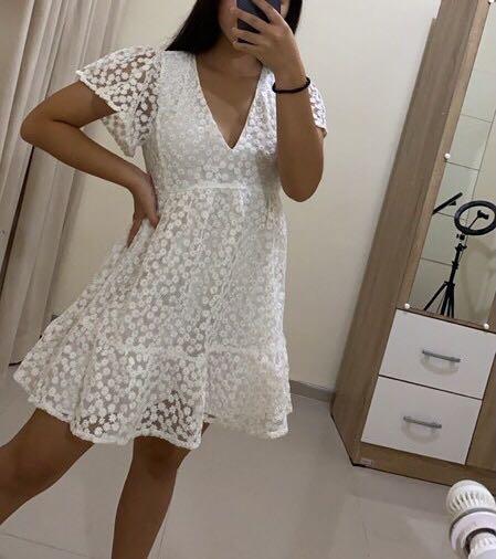 ZARA white floral embroidery terusan 