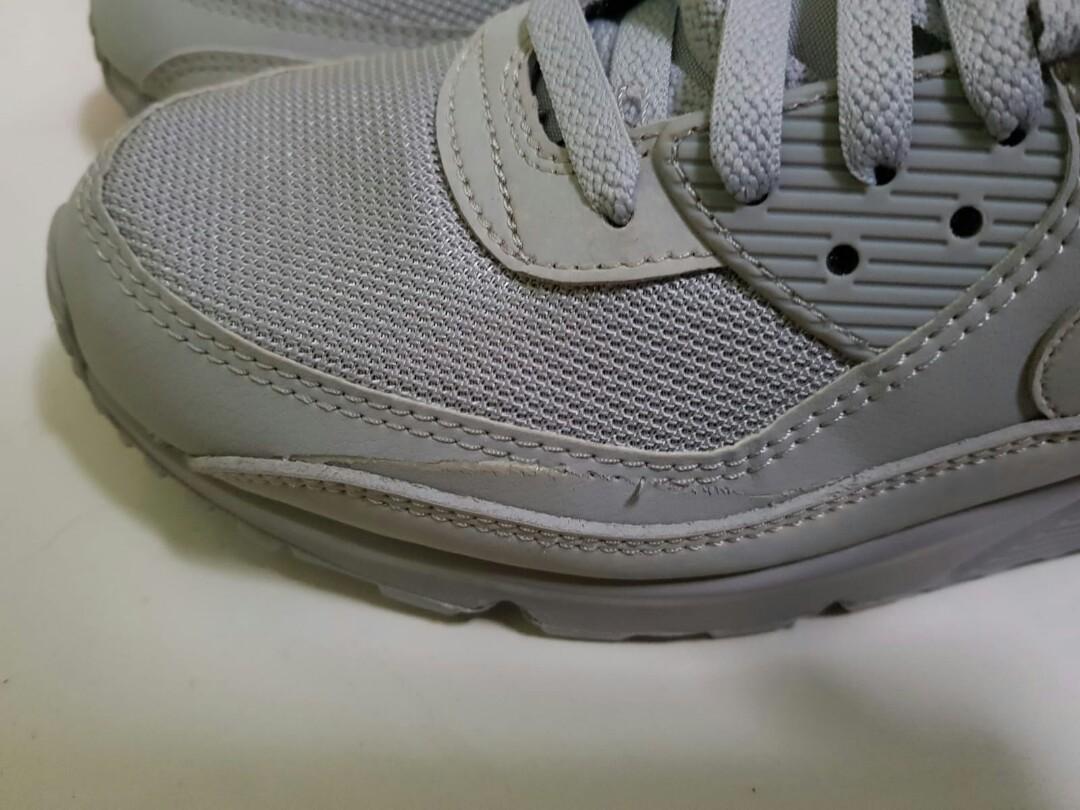 Nike Air Max 90 Eur 43 US 9.5 27.5 CM Men s Fashion Footwear Sneakers on Carousell