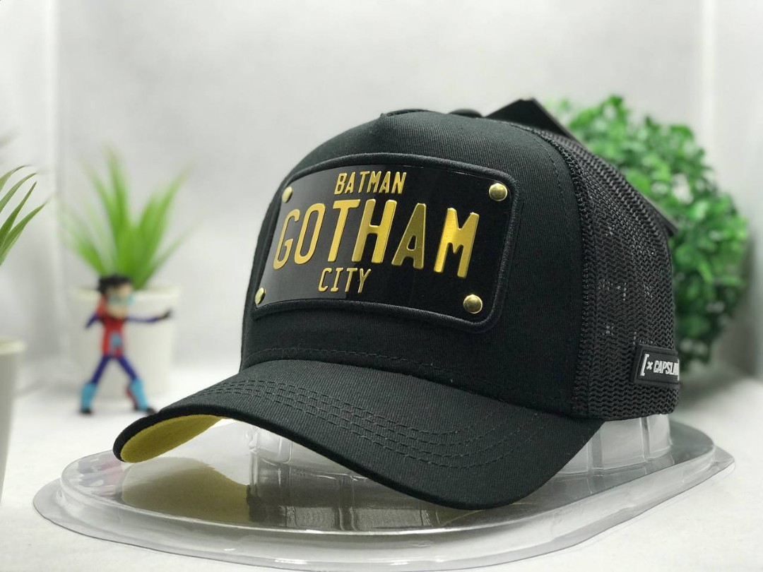 Original Capslab DC Batman Gotham City Trucker Cap, Men's Fashion, Watches  & Accessories, Cap & Hats on Carousell