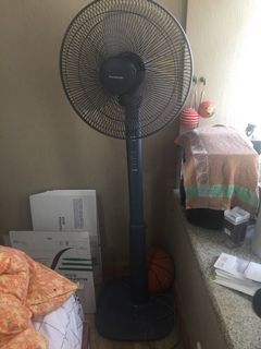 （分類：）位於 。 由 jamilalock 提交（商品編號 1064653011，圖片 1）。簡介： 。
