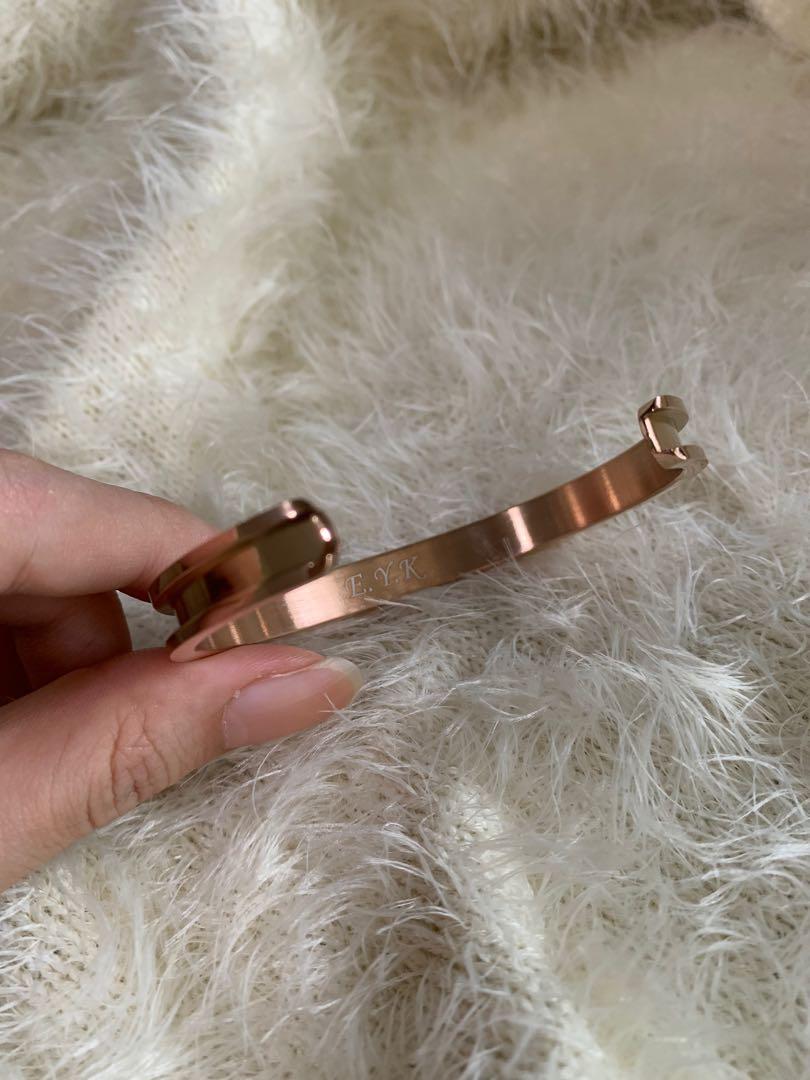 Gold hair tie discount bracelet