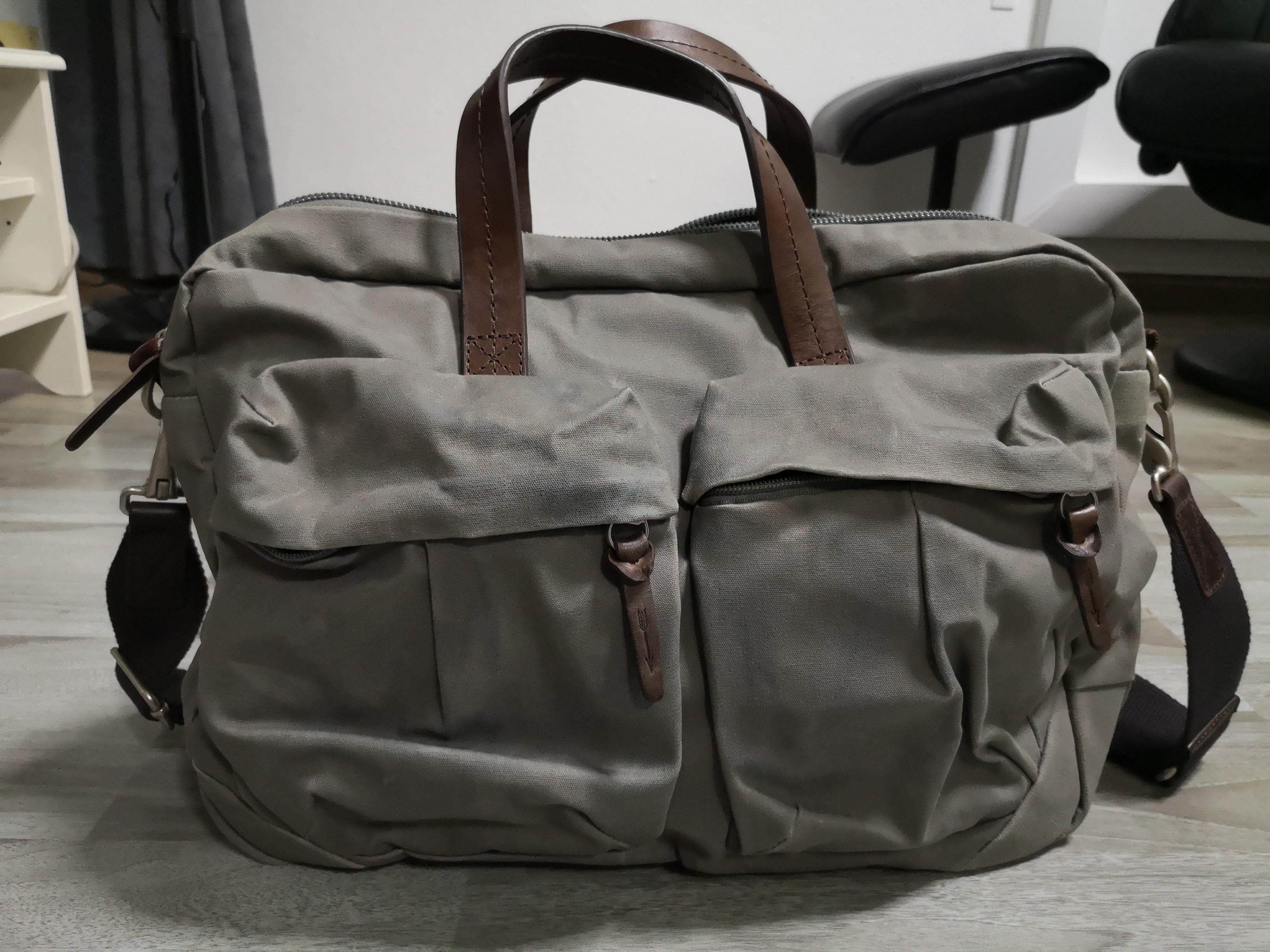 Property of tommy work bag top