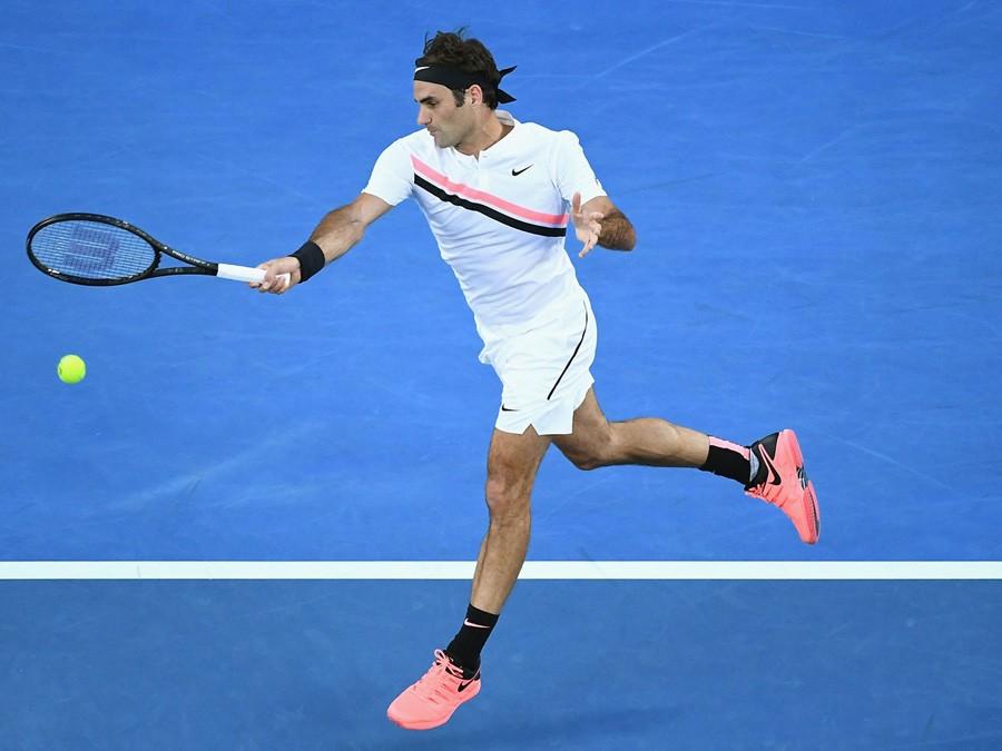 Nike Roger Federer tennis shoe US Men's Fashion, Footwear, Sneakers on Carousell