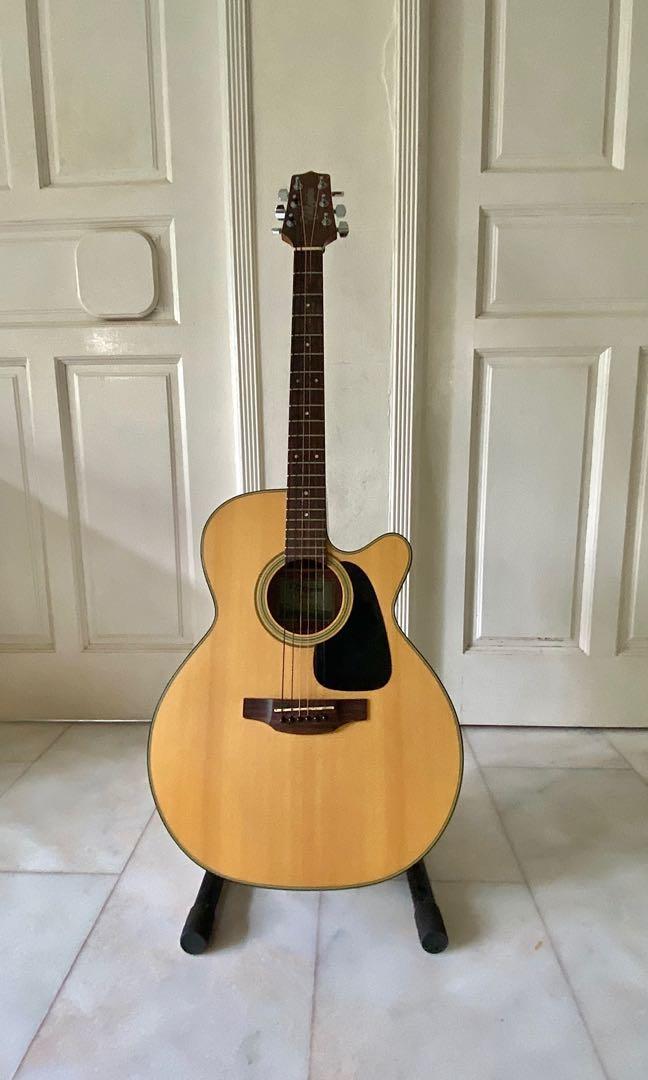 Takamine Acoustic Guitar with pickup, Hobbies & Toys, Music & Media, Musical Instruments on
