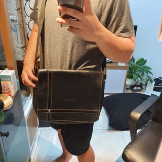 (Kategori: ) berada di . Dikirim oleh preloved__things (ID iklan 1064672580, Gambar 1). Deskripsi: .
