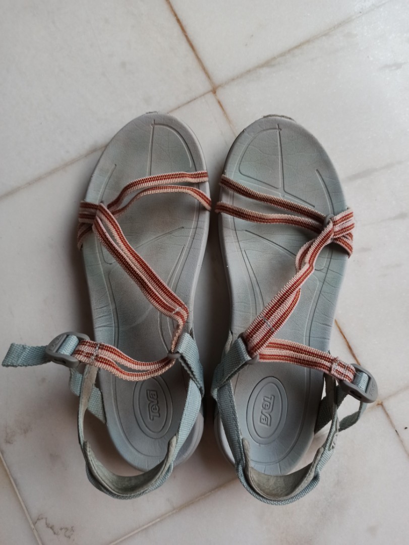 Teva sandals size 10 sales