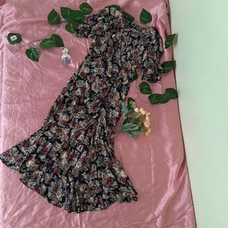 (Category: ) located in . Submitted by dainty.threads (Listing ID 1064655352, Image 1). Description: .