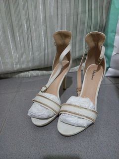 (Kategori: ) berada di . Dikirim oleh heyfeb (ID iklan 1064818101, Gambar 1). Deskripsi: .