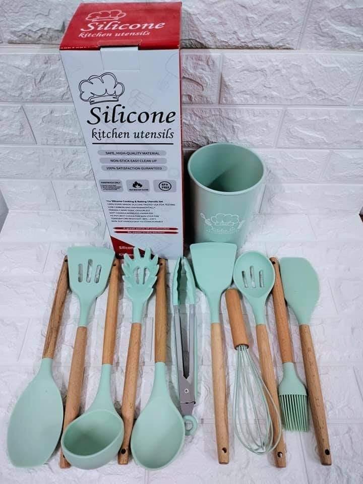 12pcs Silicon Utensils (Category: Bakeware) located in Quezon City. Submitted by kutiekath (Listing ID 1064881006, Image 3). Description: .