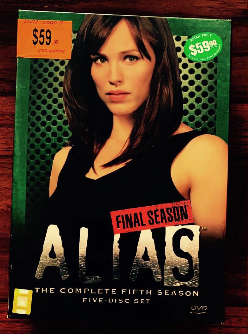 Movie Alias 60 Photos - Moonagedaydream.film