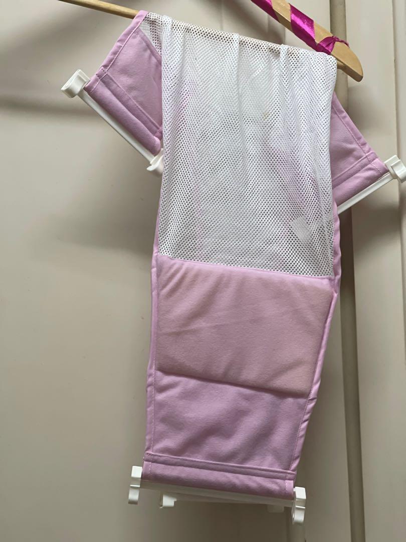 baby bath net (Category: Bathtub & Bath Accessories) located in Manila. Submitted by dr_pedia (Listing ID 1064898032, Image 1). Description: .