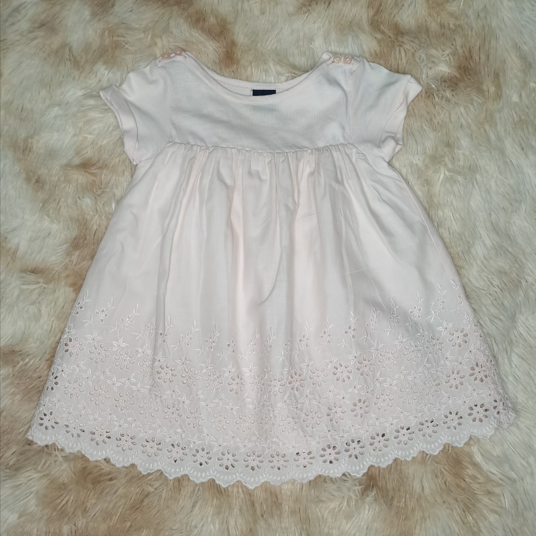 baby gap eyelet dress