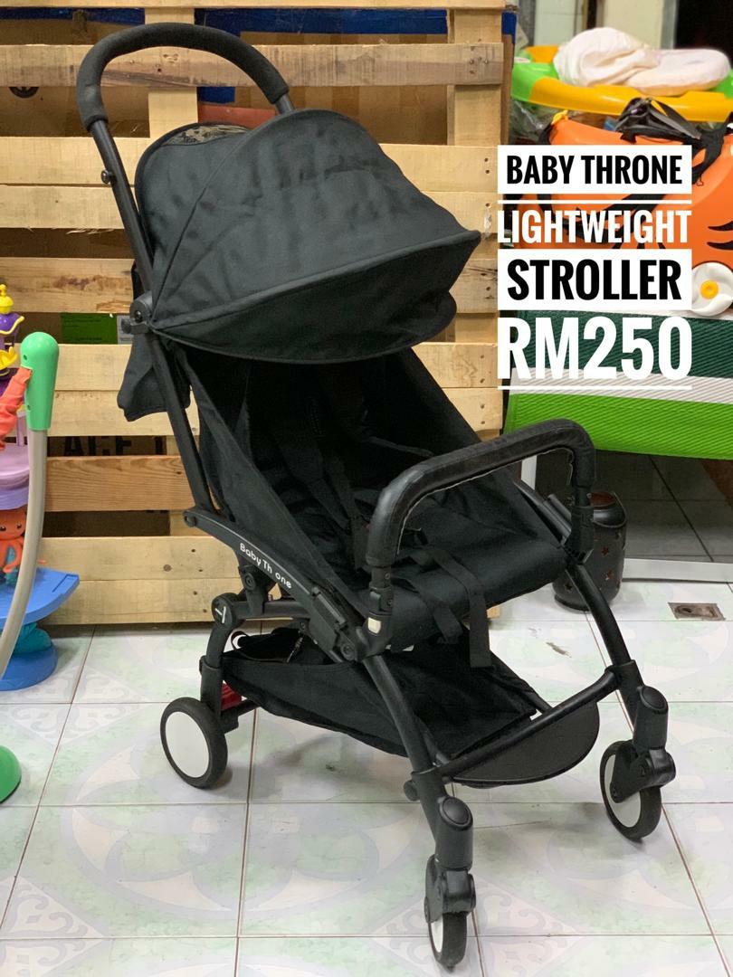 Baby throne stroller