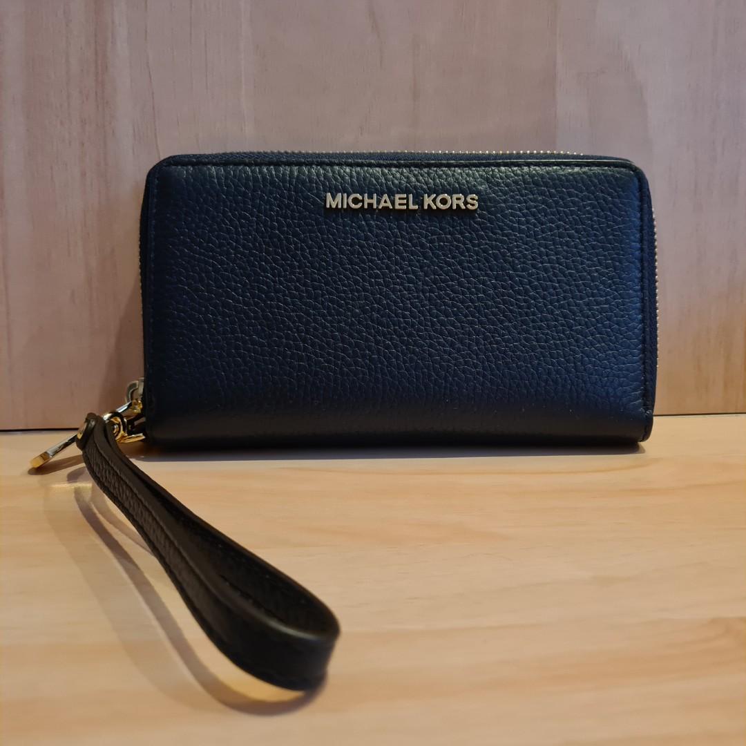 michael kors jet set travel large smartphone wristlet
