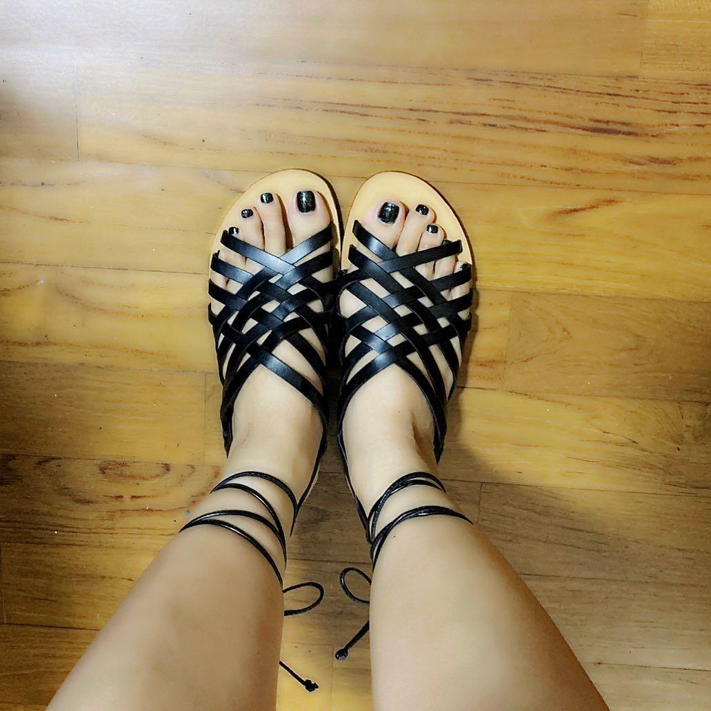 Gladiator sandals size 5 sale