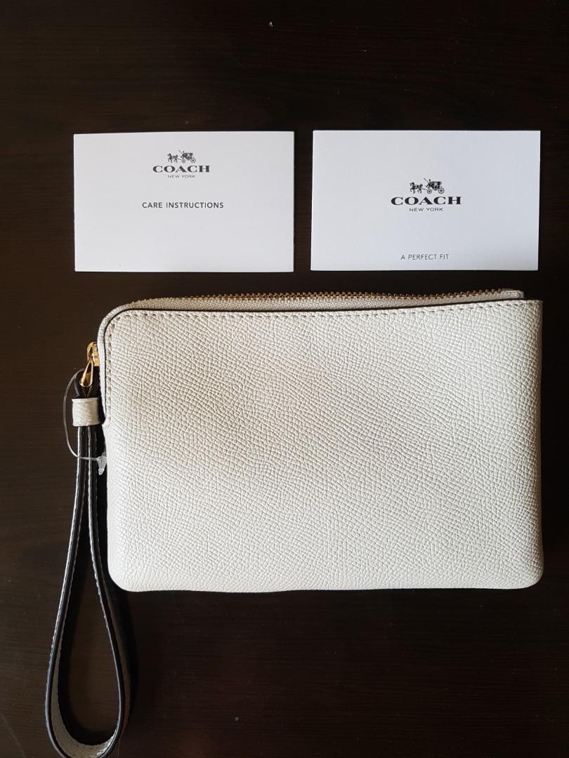 White coach wristlet outlet