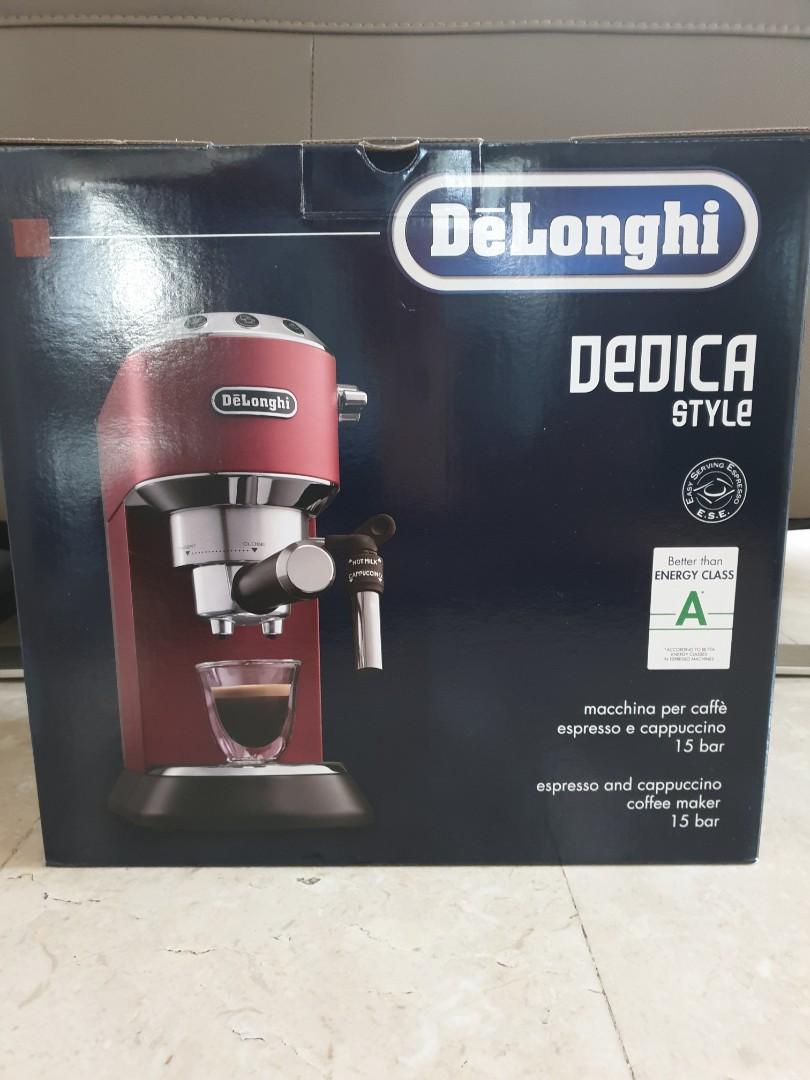 Delonghi coffee machine dedica style, TV & Home Appliances, Kitchen