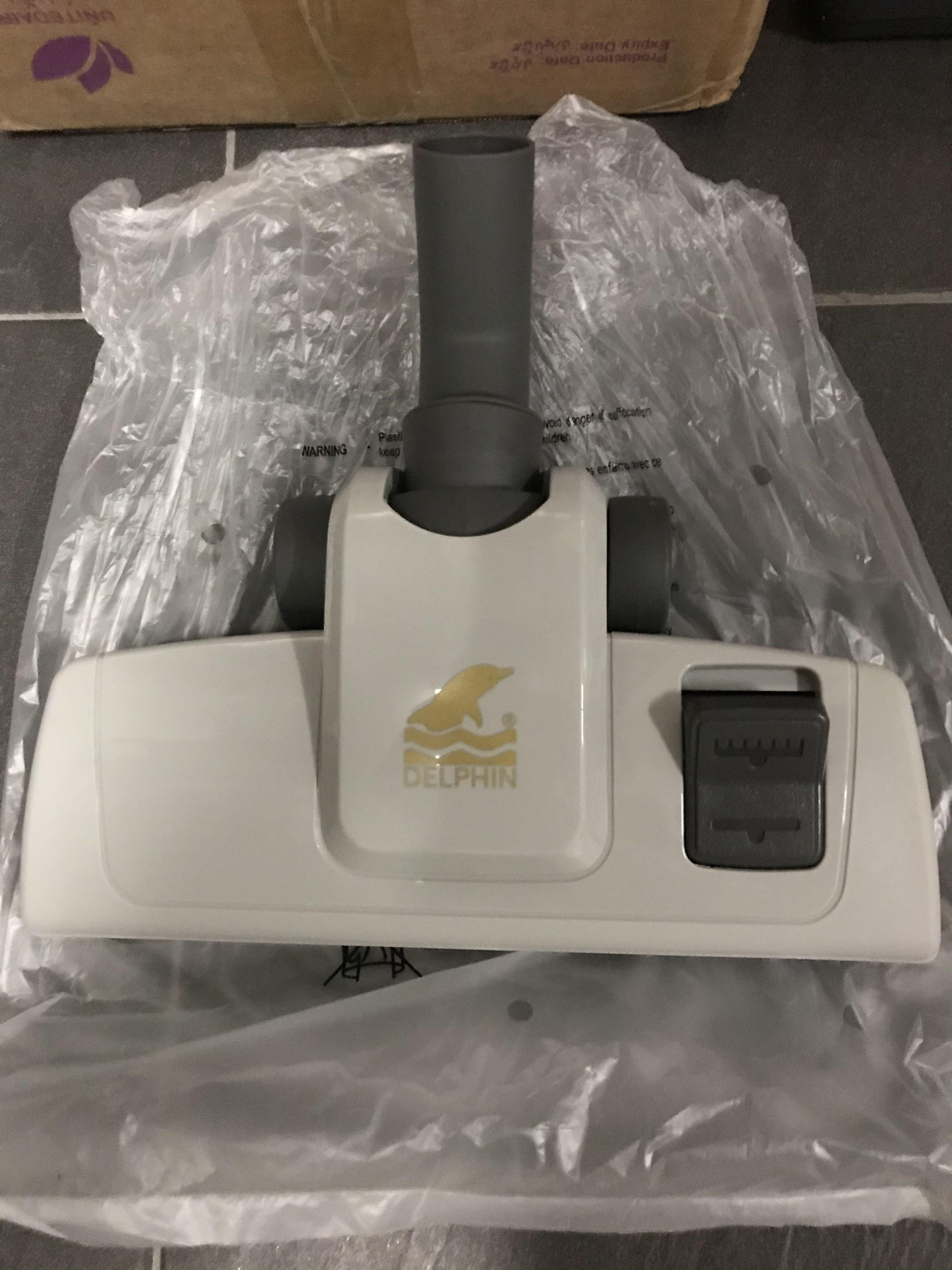 Delphin Vacuum Cleaner DP 2002 / Full Set with Accessories and Brand