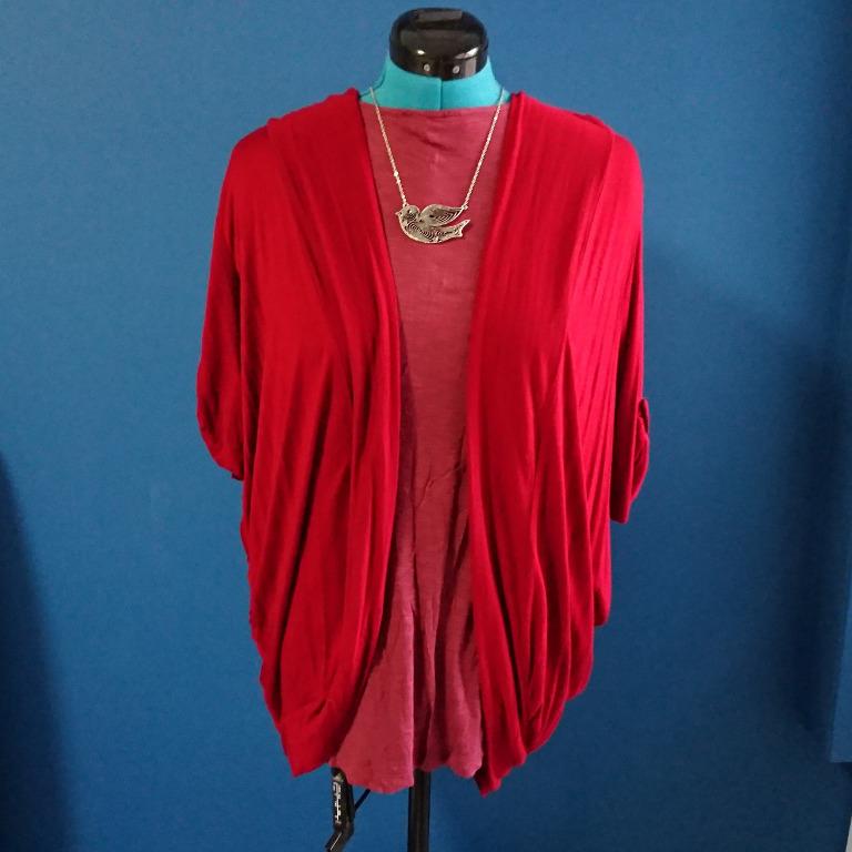 Dorothy Perkins Cherry Red 3 4 Sleeve Cardigan with Scalloped fitting Women s Fashion Tops Other Tops on Carousell